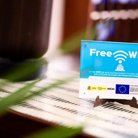 瓦伦西亚酒店 2*