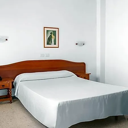 Valencia 2* Las Palmas de Gran Canaria